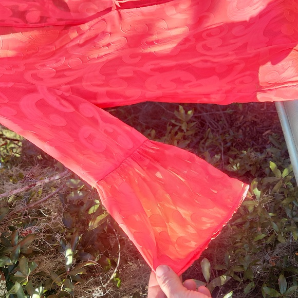 Lilly Pulitizer Motley Swirl Jacquard Coverup - Picture 5 of 8